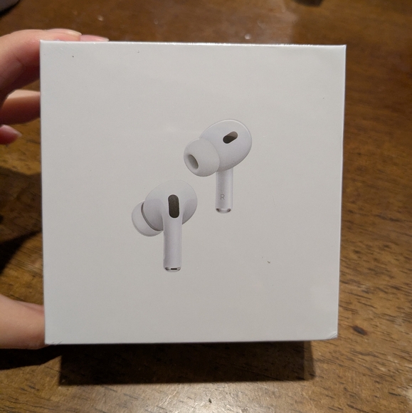 Apple AirPods Pro 2 with Wireless Charging Case - Picture 3 of 7